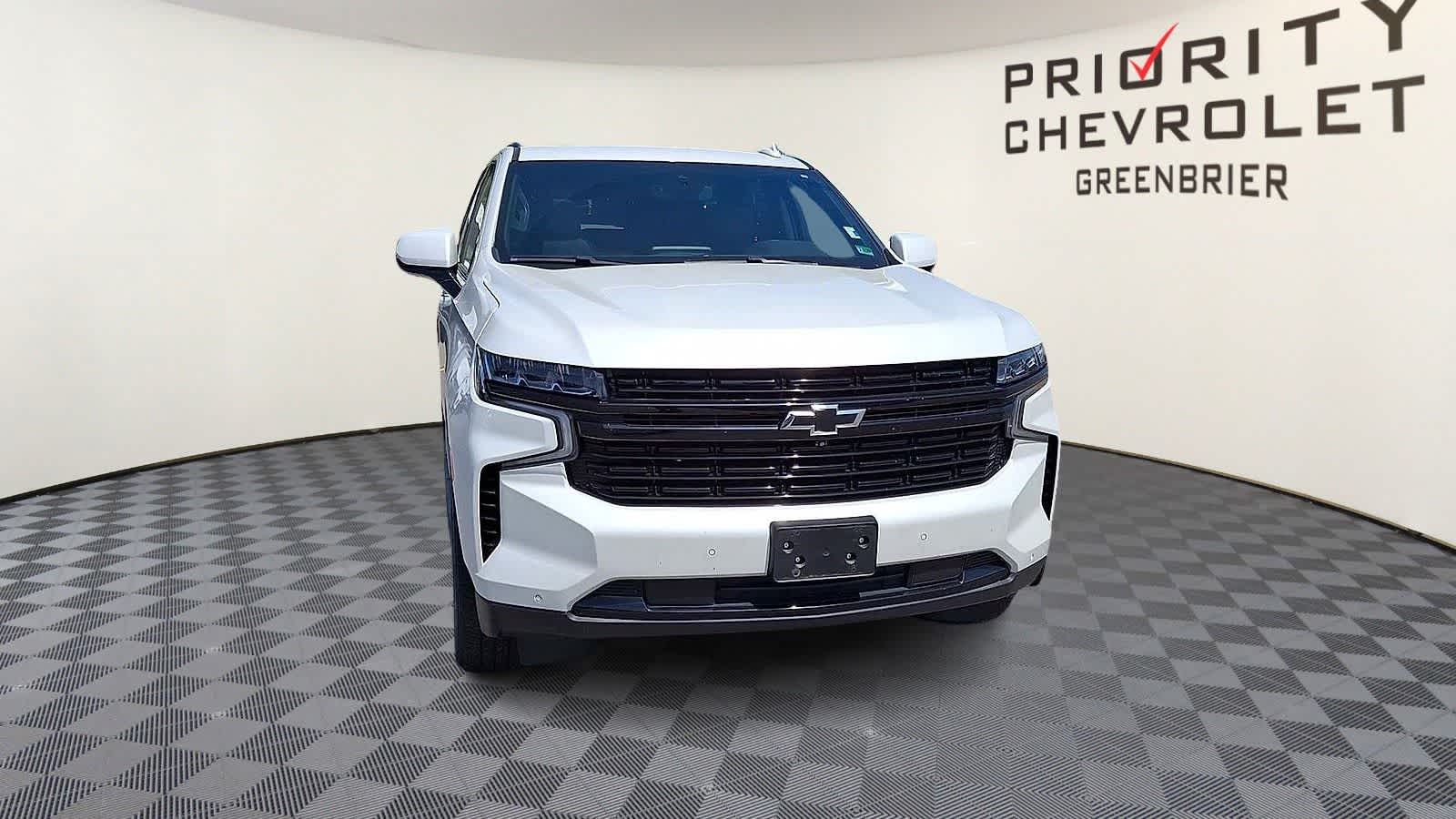 Thumbnail: 2023 Chevrolet Tahoe - 3