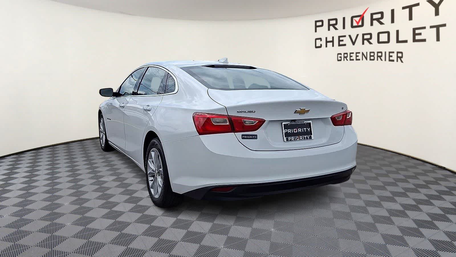 Thumbnail: 2023 Chevrolet Malibu - 7