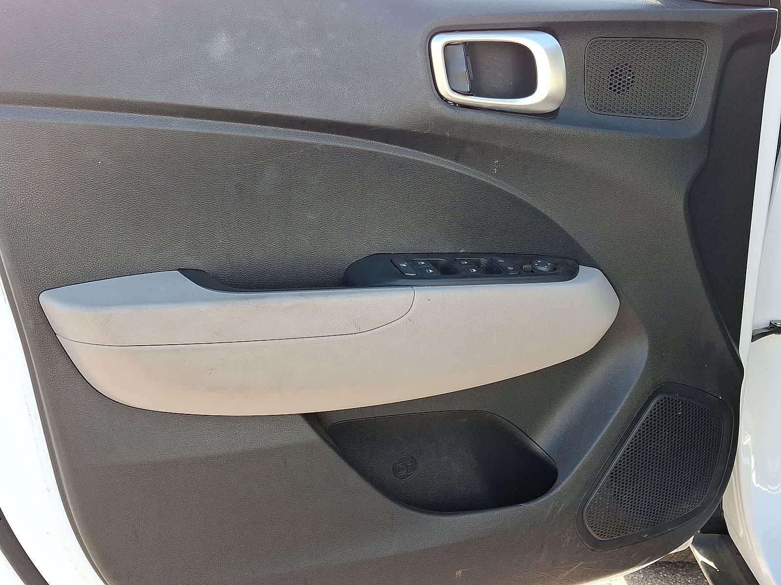 Thumbnail: 2024 Hyundai Venue - 27