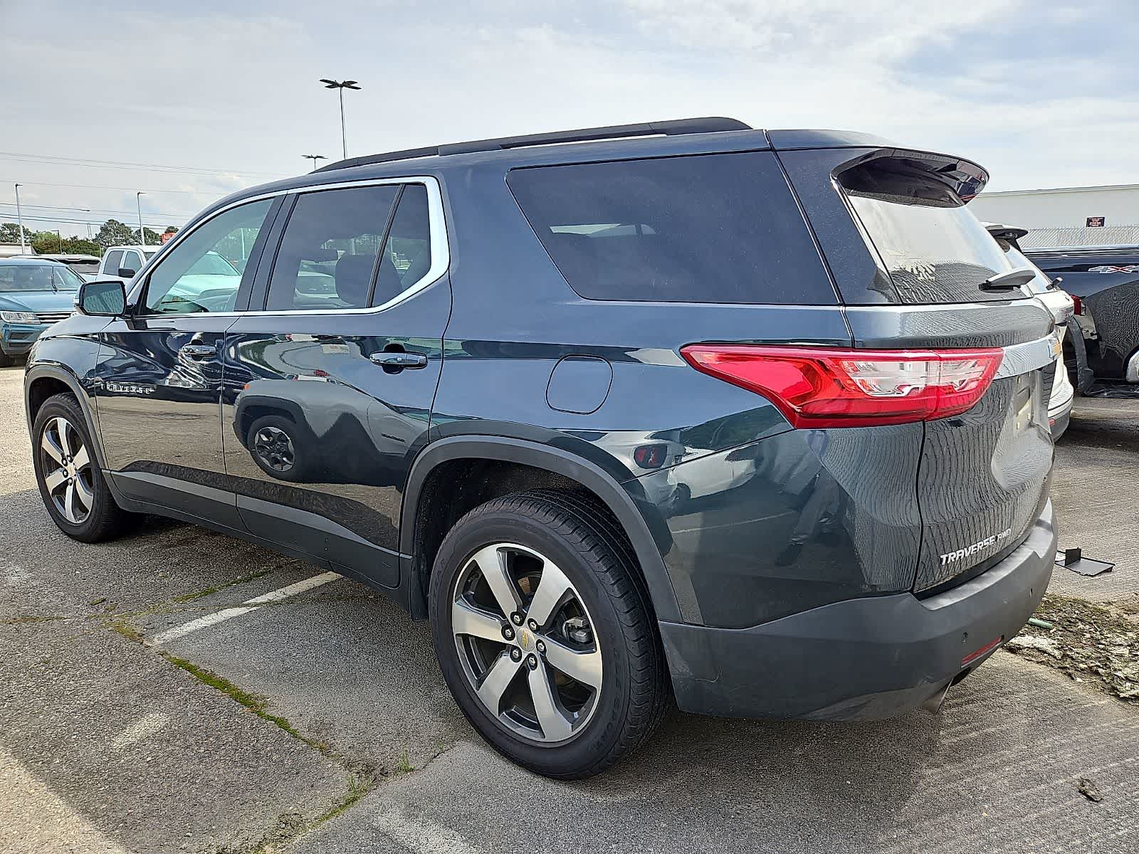 Thumbnail: 2019 Chevrolet Traverse - 4