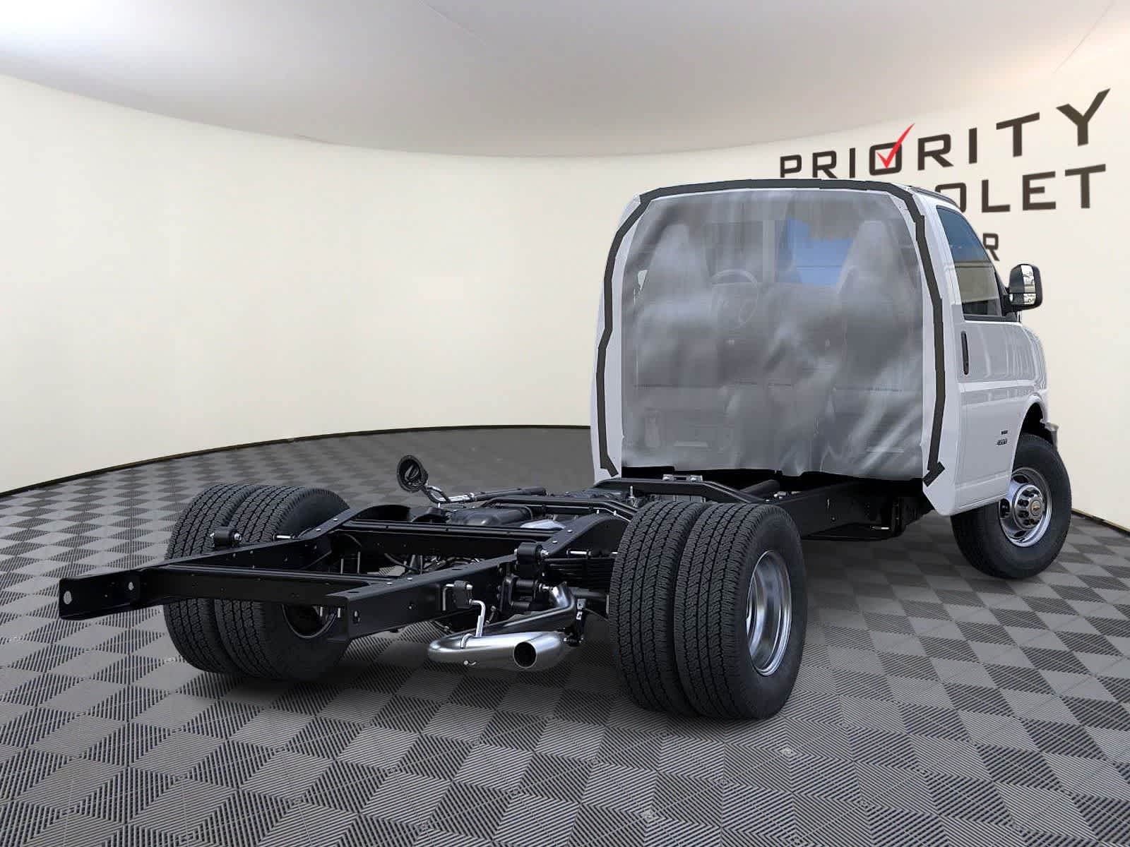 Thumbnail: 2025 Chevrolet Express - 4