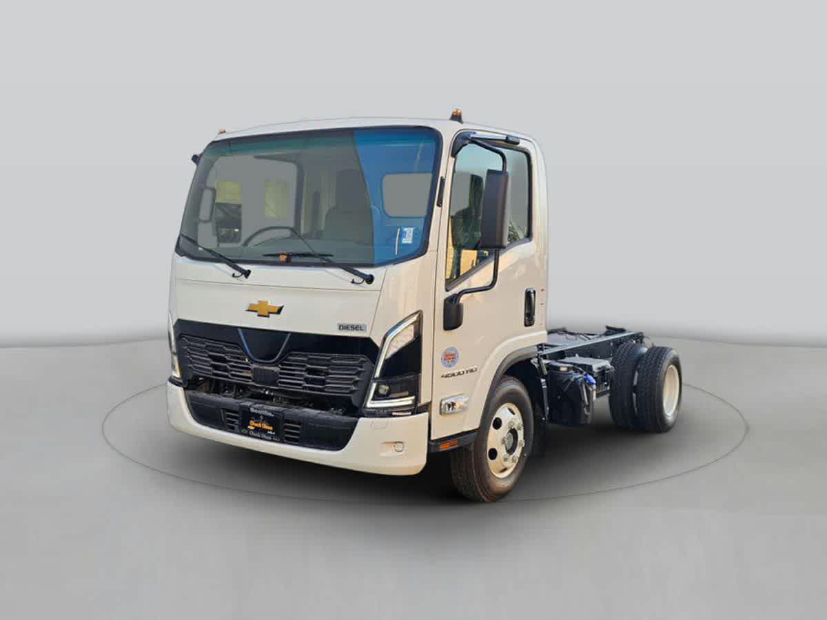 2025 Chevrolet Low Cab Forward 4500HD Diesel 109" WB Regular Cab's photo