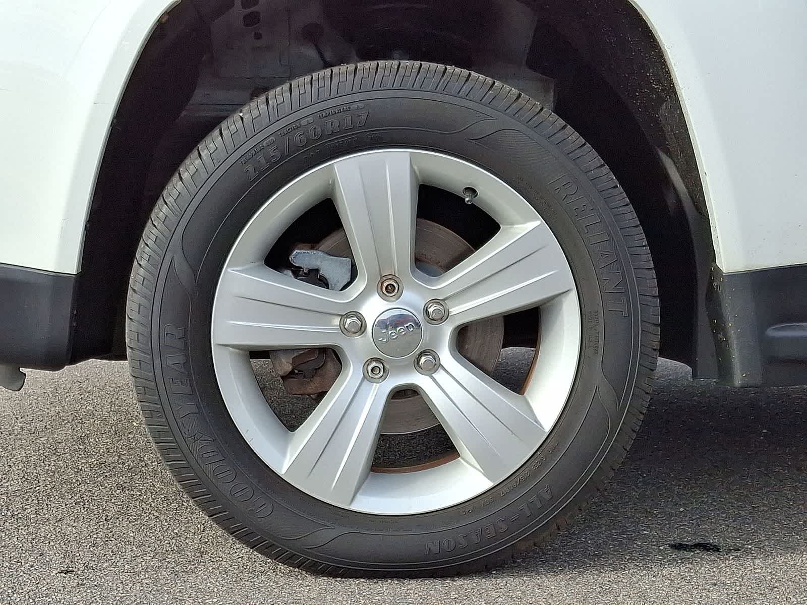 Thumbnail: 2016 Jeep Compass - 34