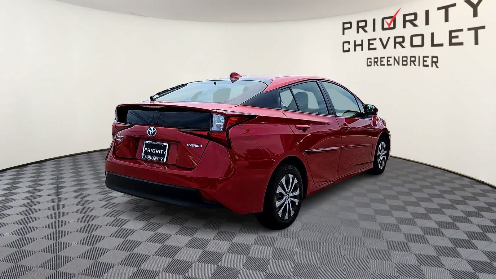 Thumbnail: 2022 Toyota Prius - 8