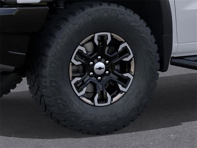 2025 Chevrolet Silverado 1500 ZR2 9