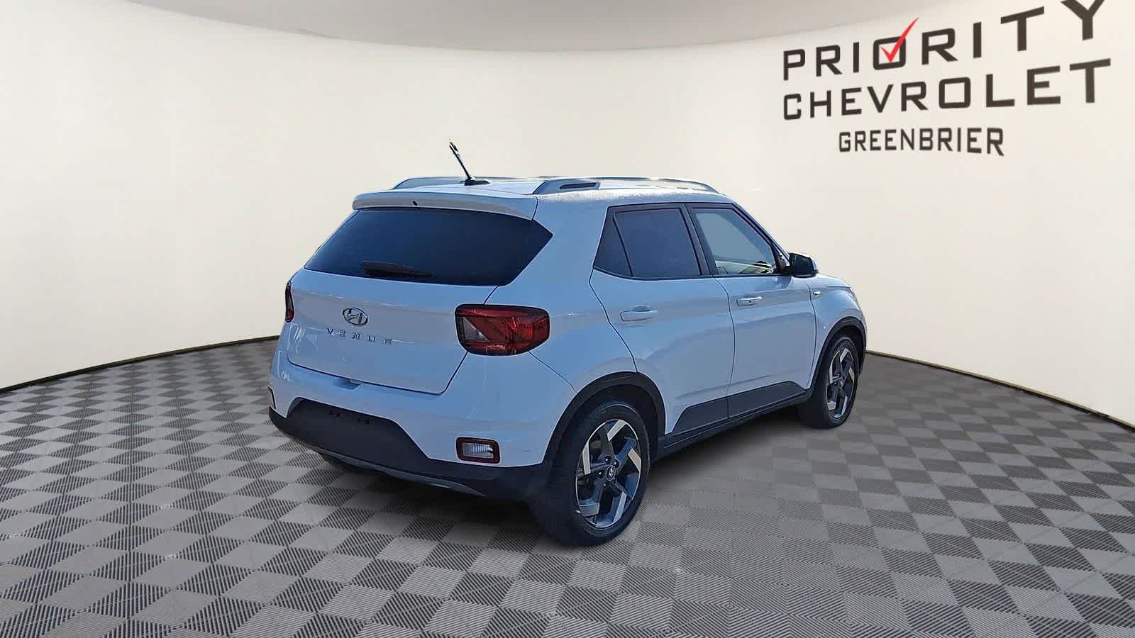 Thumbnail: 2024 Hyundai Venue - 8