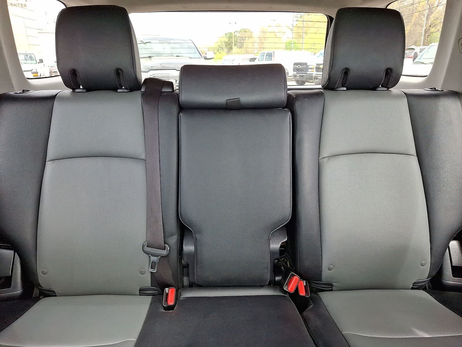 Thumbnail: 2020 Toyota 4Runner - 14