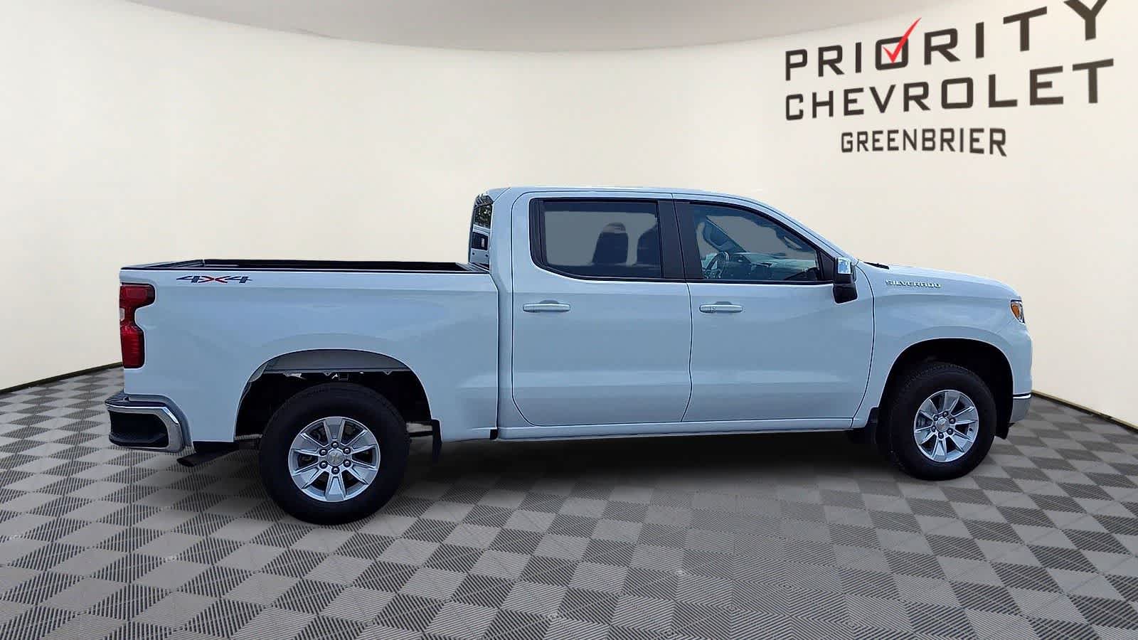 Thumbnail: 2025 Chevrolet Silverado 1500 - 9