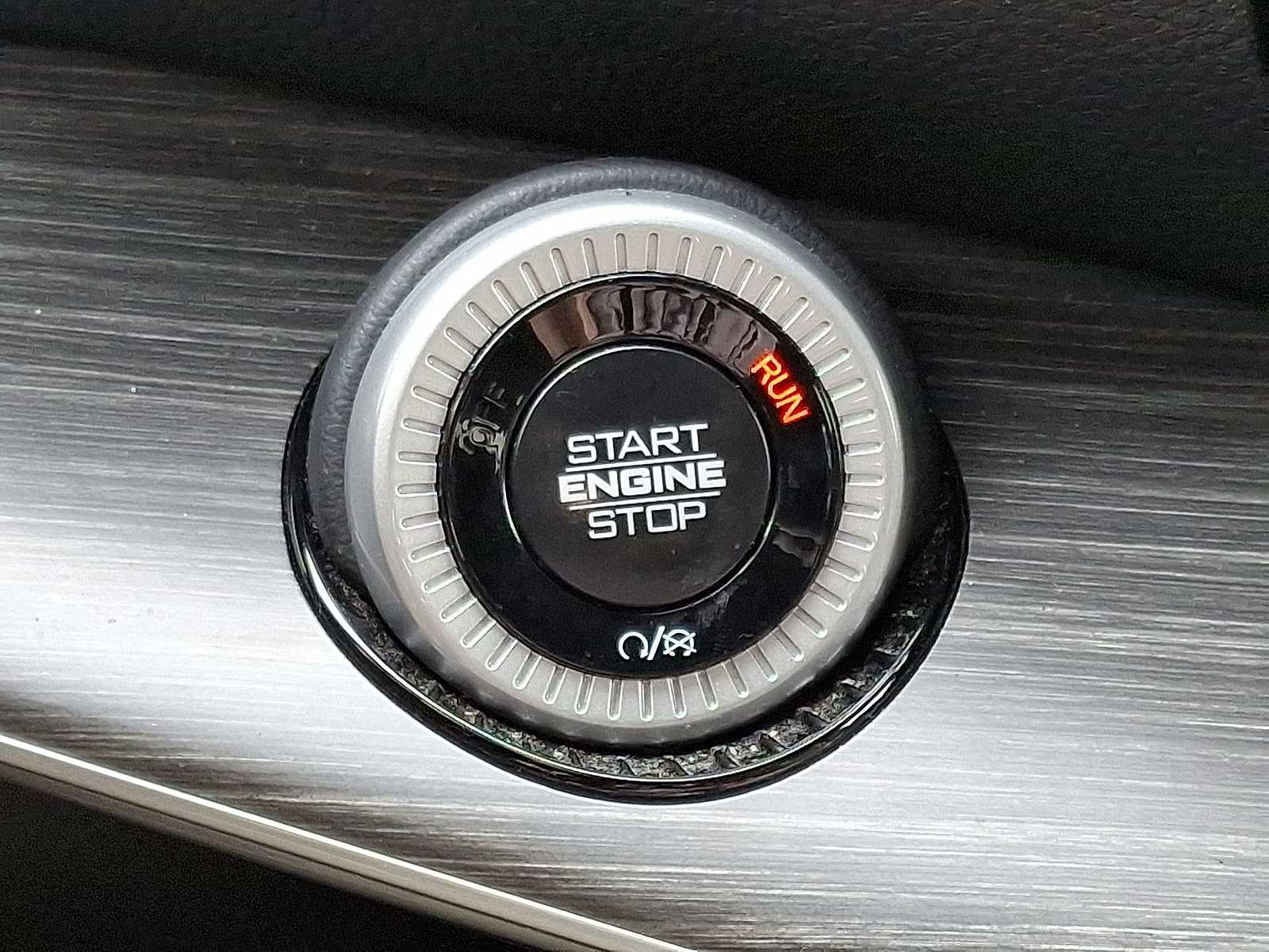 Thumbnail: 2024 Jeep Wagoneer - 23