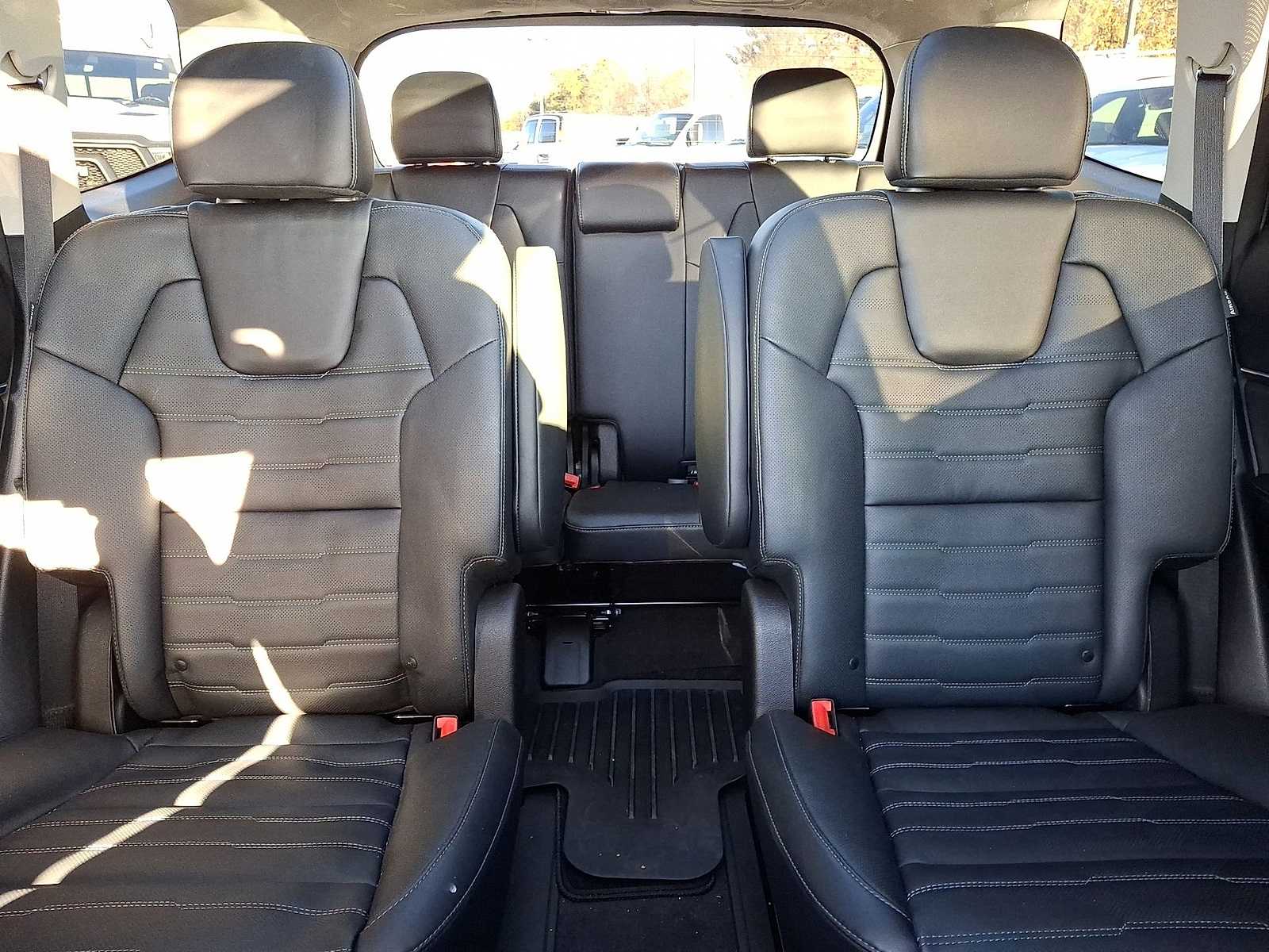 Thumbnail: 2024 Kia Telluride - 14