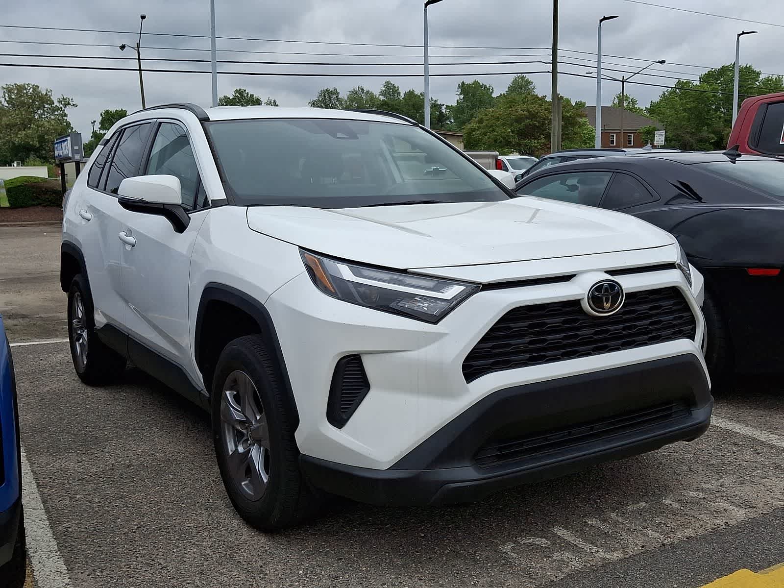 Thumbnail: 2022 Toyota RAV4 - 2