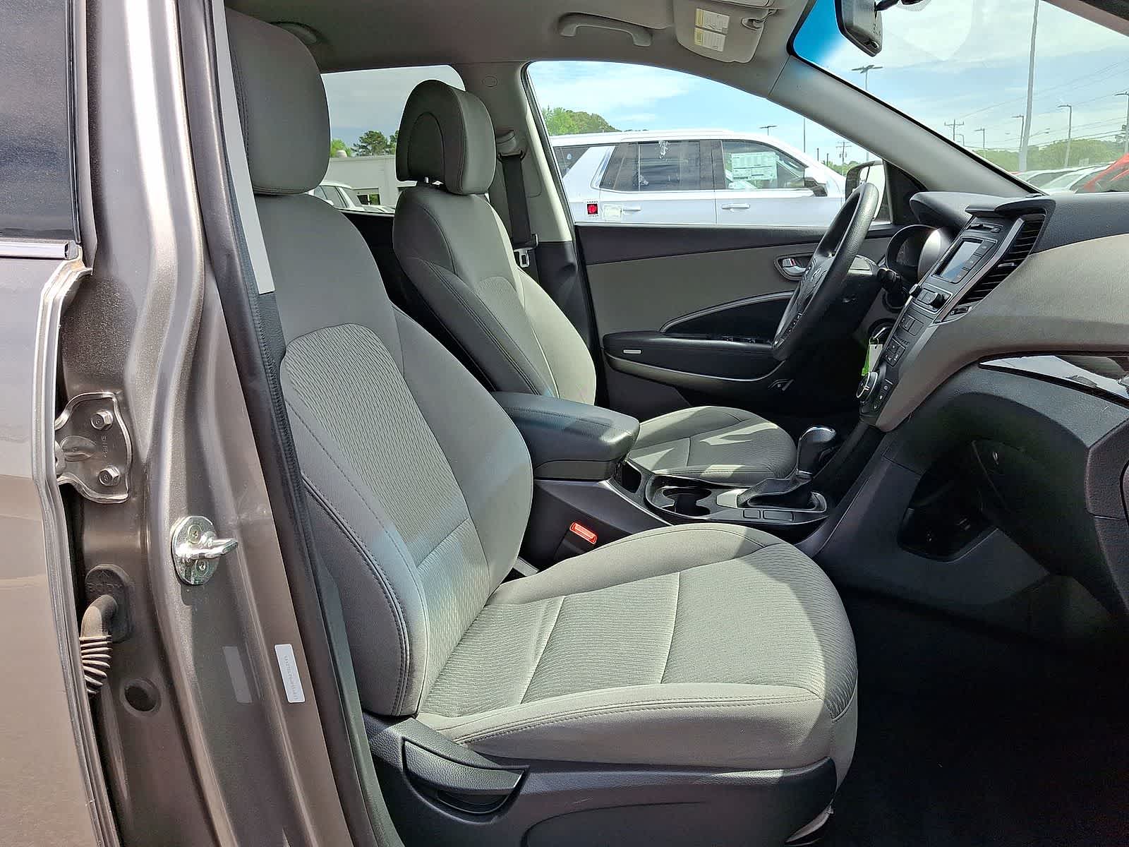 Thumbnail: 2018 Hyundai Santa Fe - 31