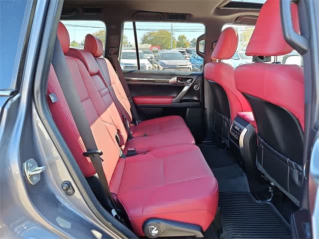 Thumbnail: 2022 Lexus GX - 30