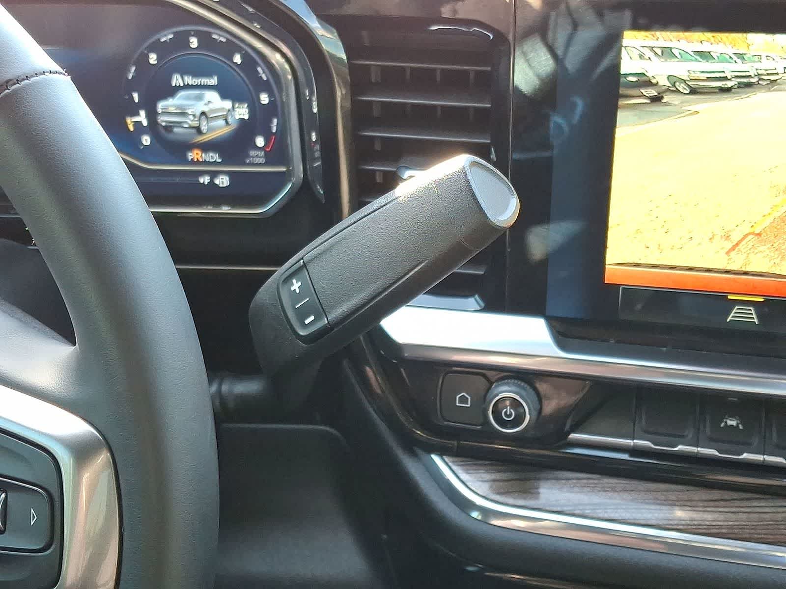 Thumbnail: 2023 Chevrolet Silverado 1500 - 21