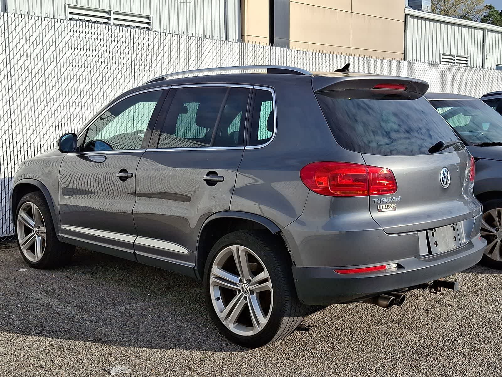 Thumbnail: 2014 Volkswagen Tiguan - 4