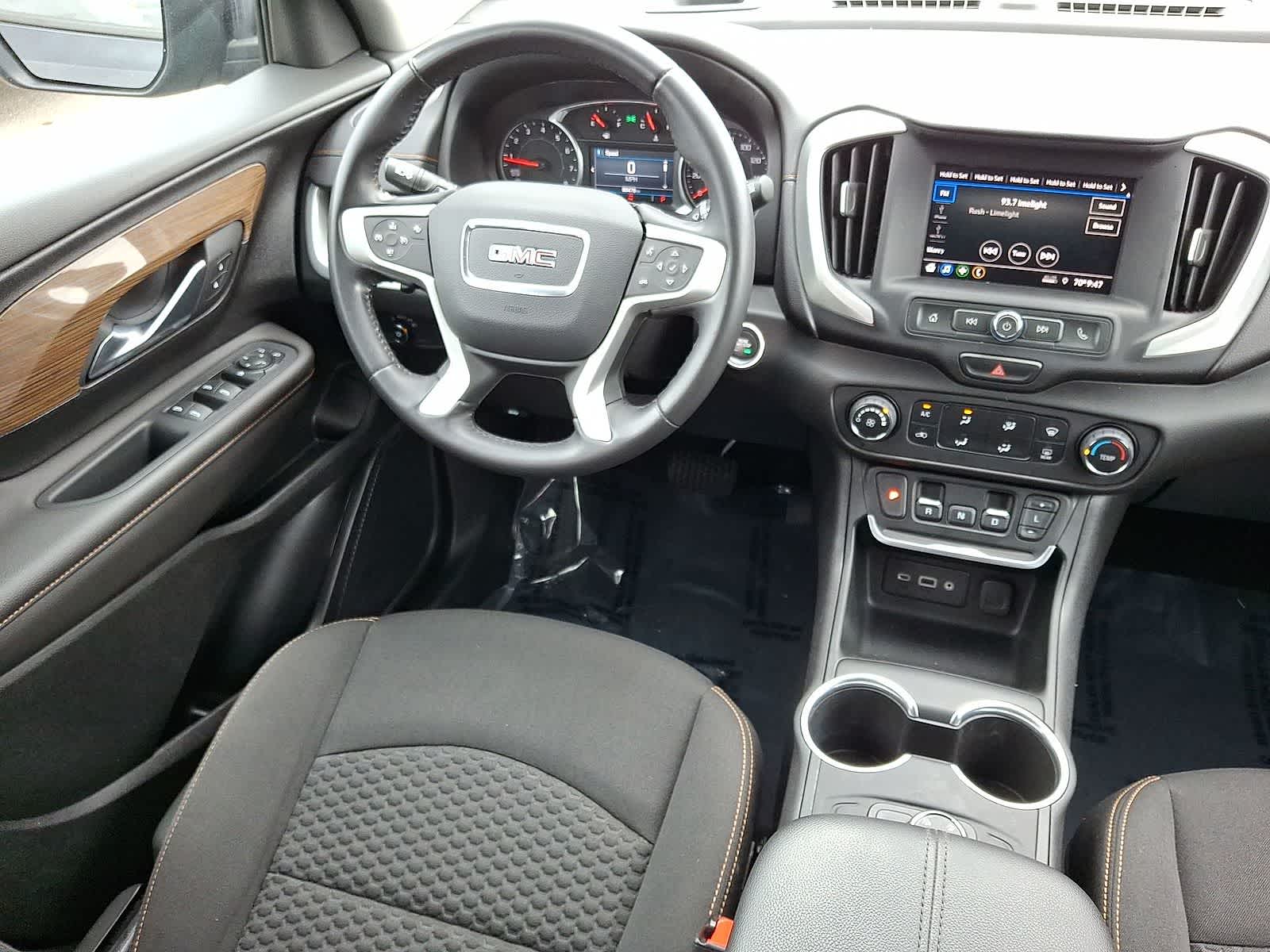 Thumbnail: 2020 GMC Terrain - 10