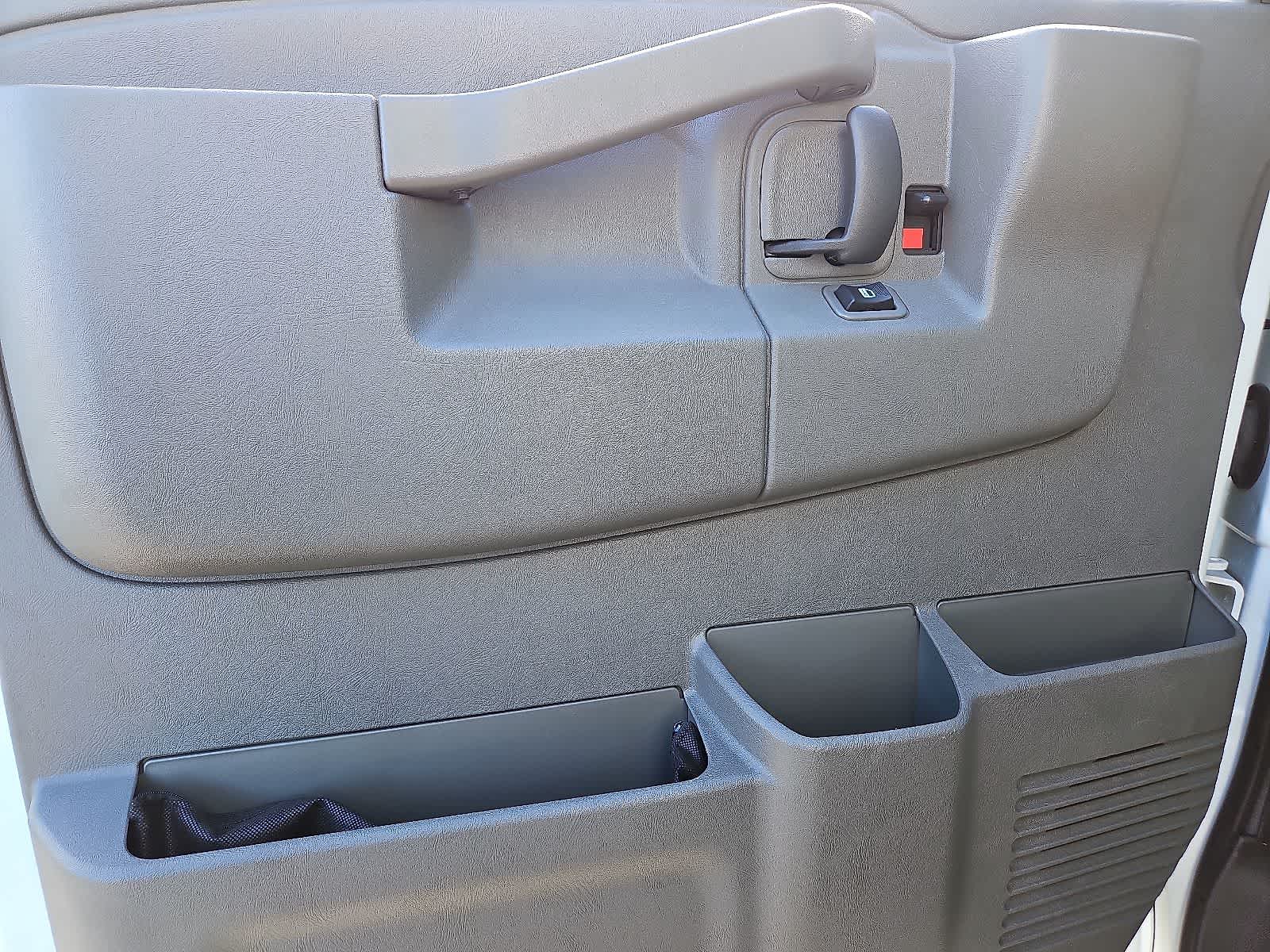 Thumbnail: 2024 Chevrolet Express - 9