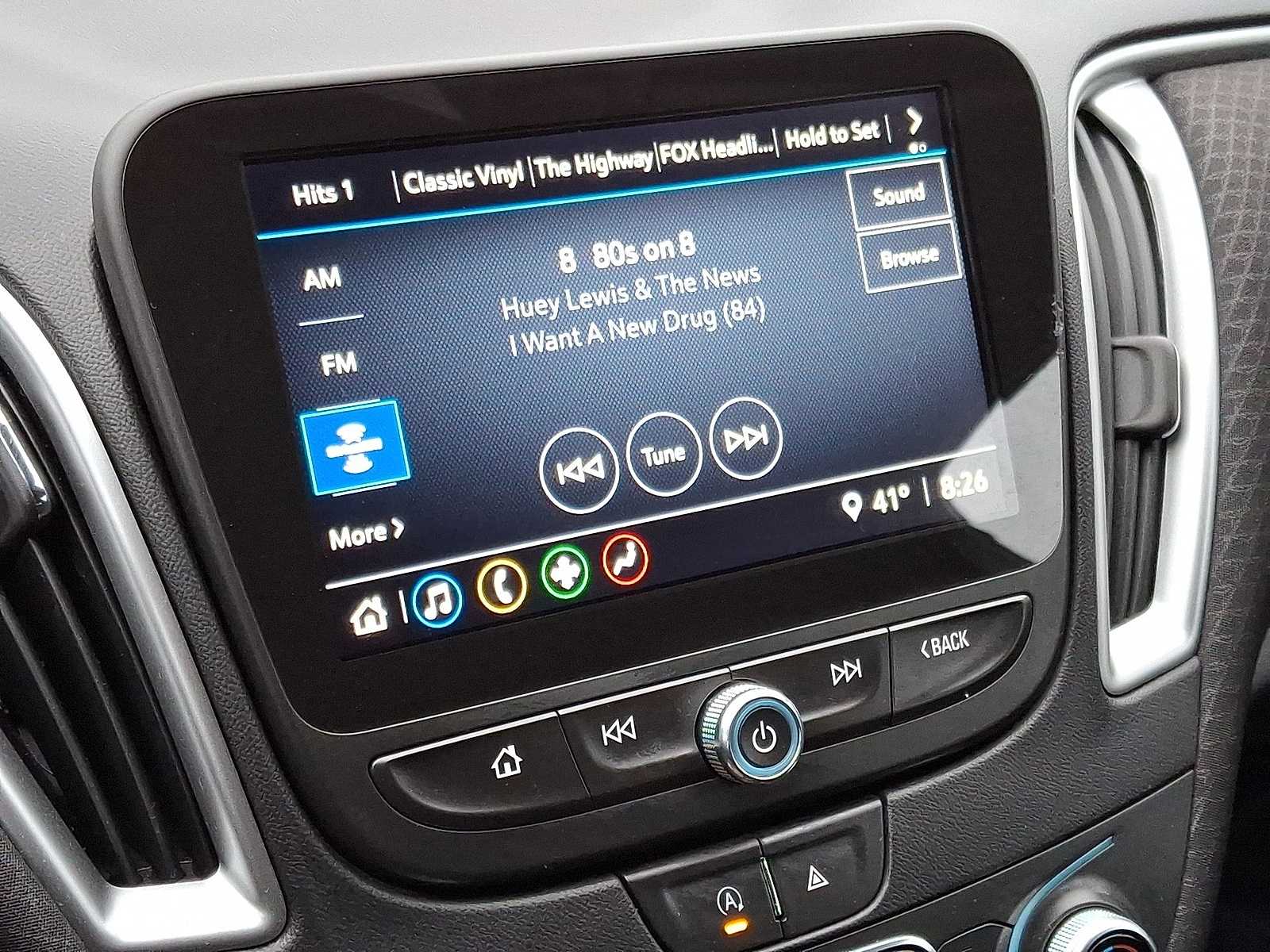 Thumbnail: 2023 Chevrolet Malibu - 19