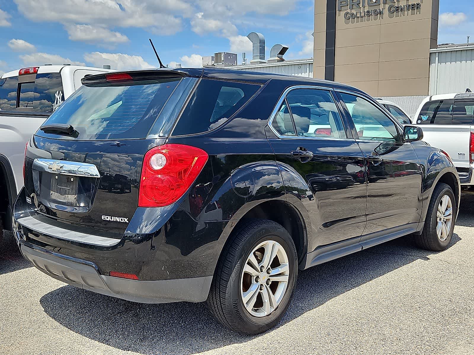 Thumbnail: 2014 Chevrolet Equinox - 3