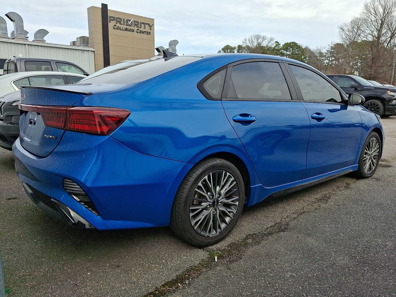 Thumbnail: 2023 Kia Forte - 3