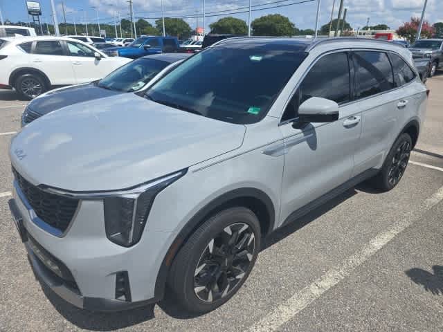 Thumbnail: 2025 Kia Sorento - 4