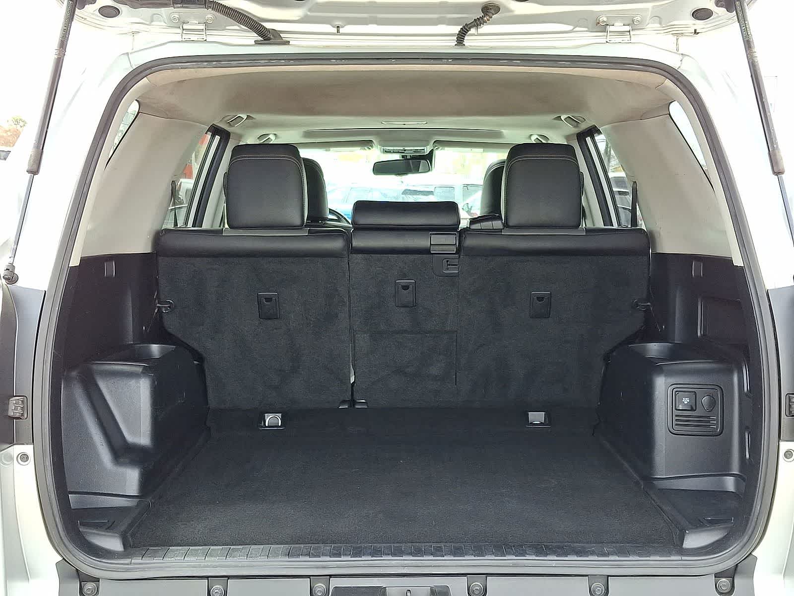 Thumbnail: 2020 Toyota 4Runner - 32