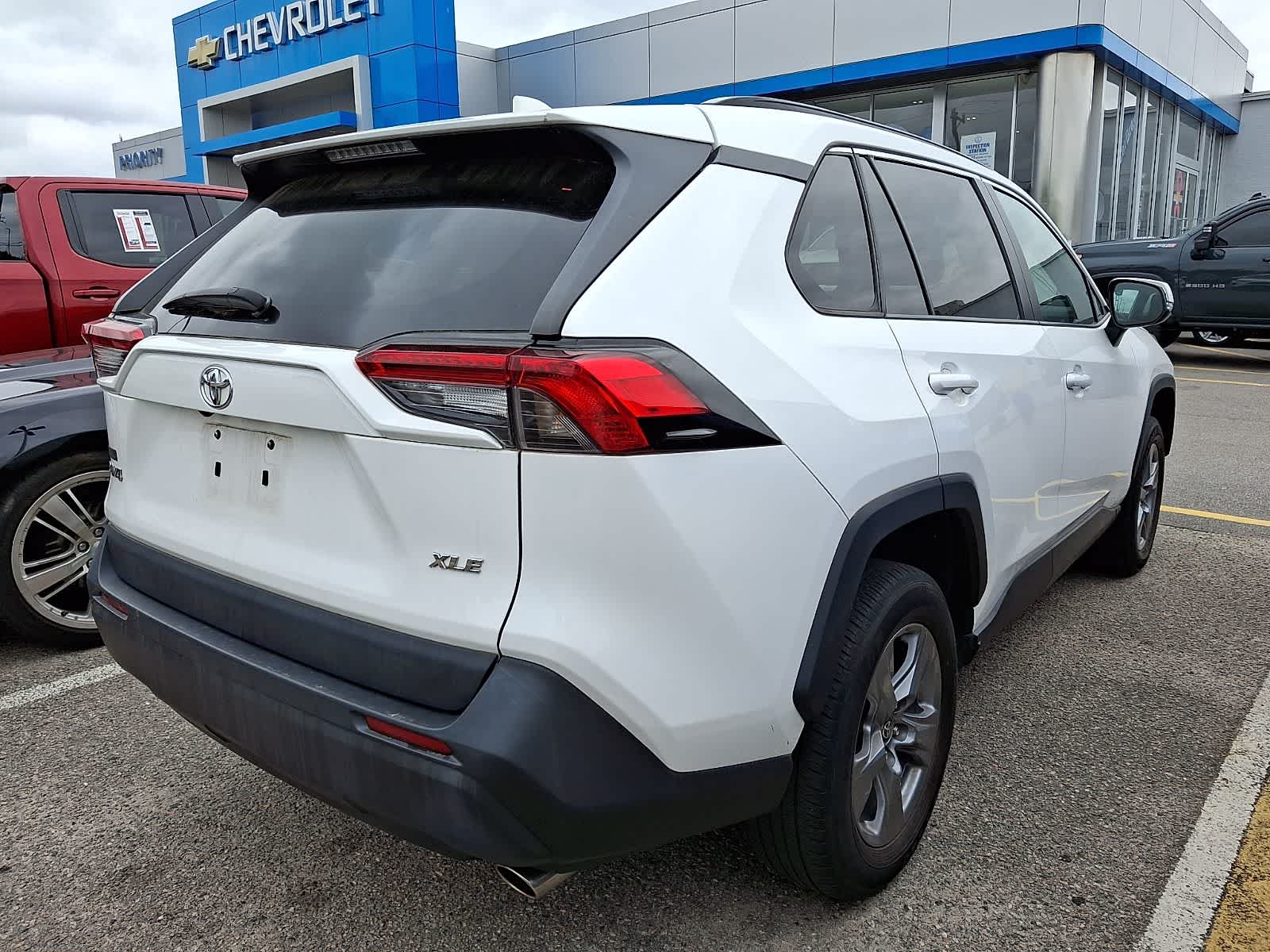 Thumbnail: 2022 Toyota RAV4 - 3