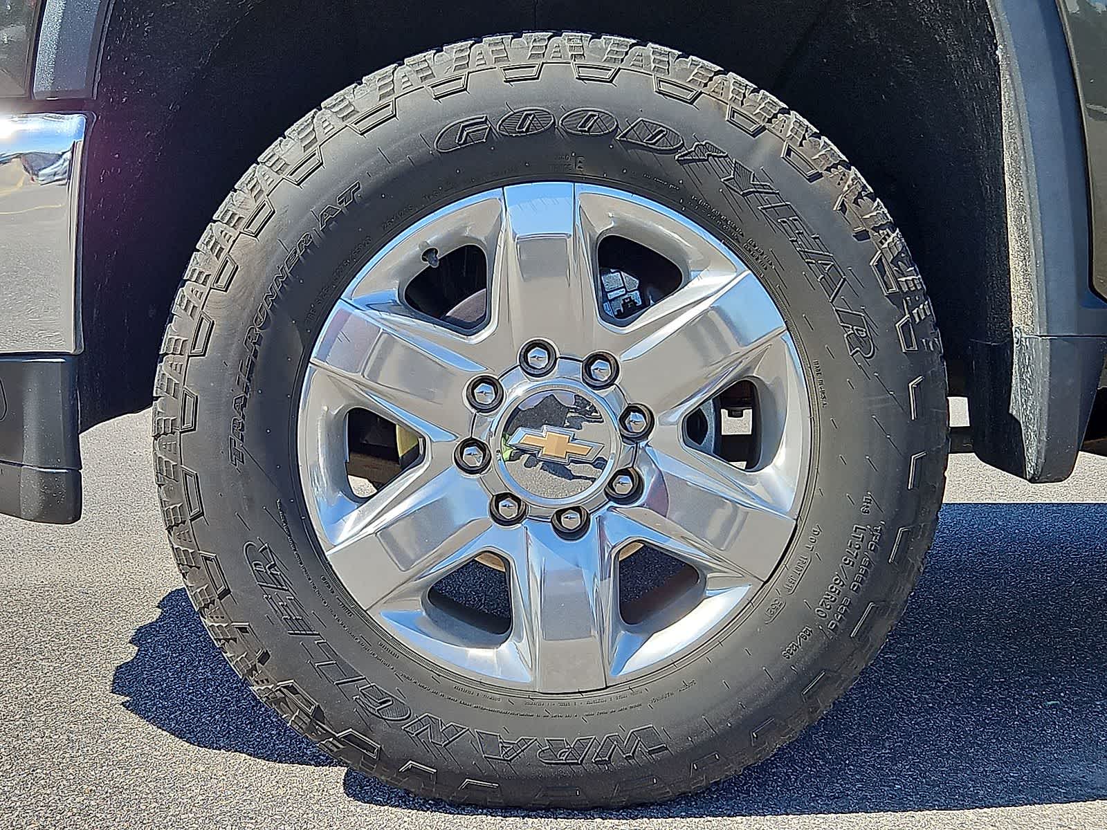 Thumbnail: 2022 Chevrolet Silverado 2500 - 37
