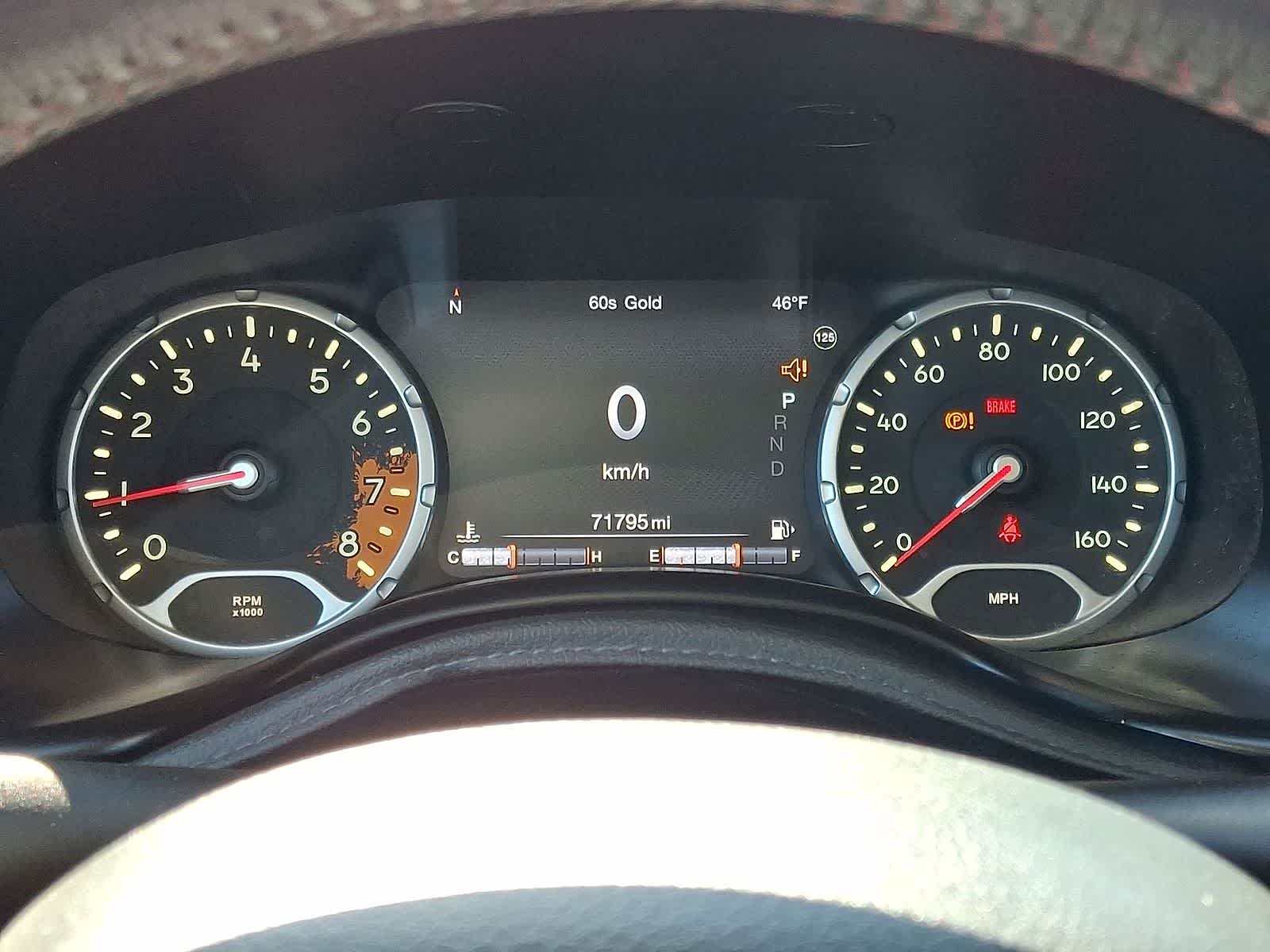 Thumbnail: 2015 Jeep Renegade - 17