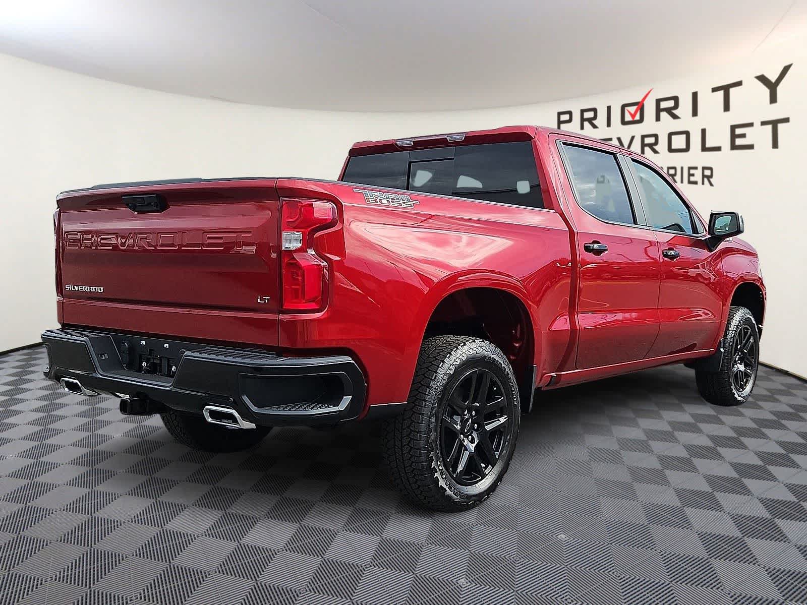 Thumbnail: 2026 Chevrolet Silverado 1500 - 4