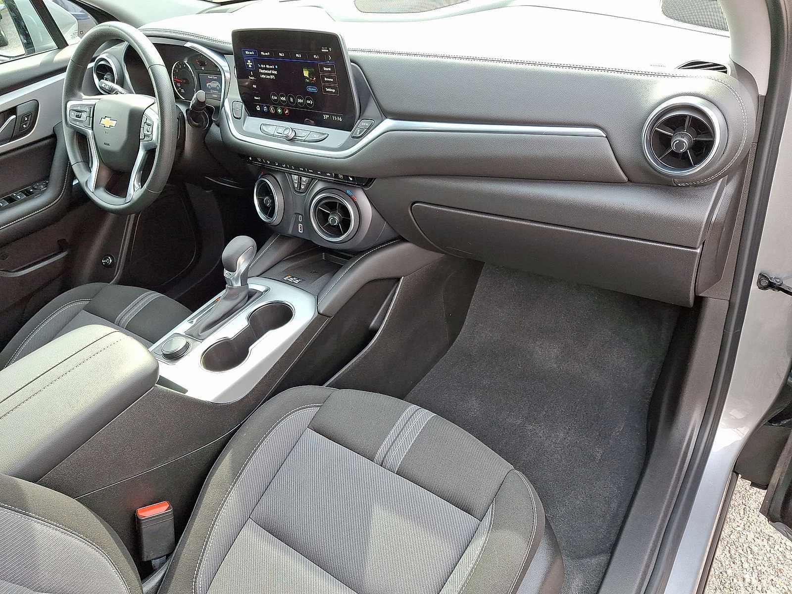 Thumbnail: 2024 Chevrolet Blazer - 32