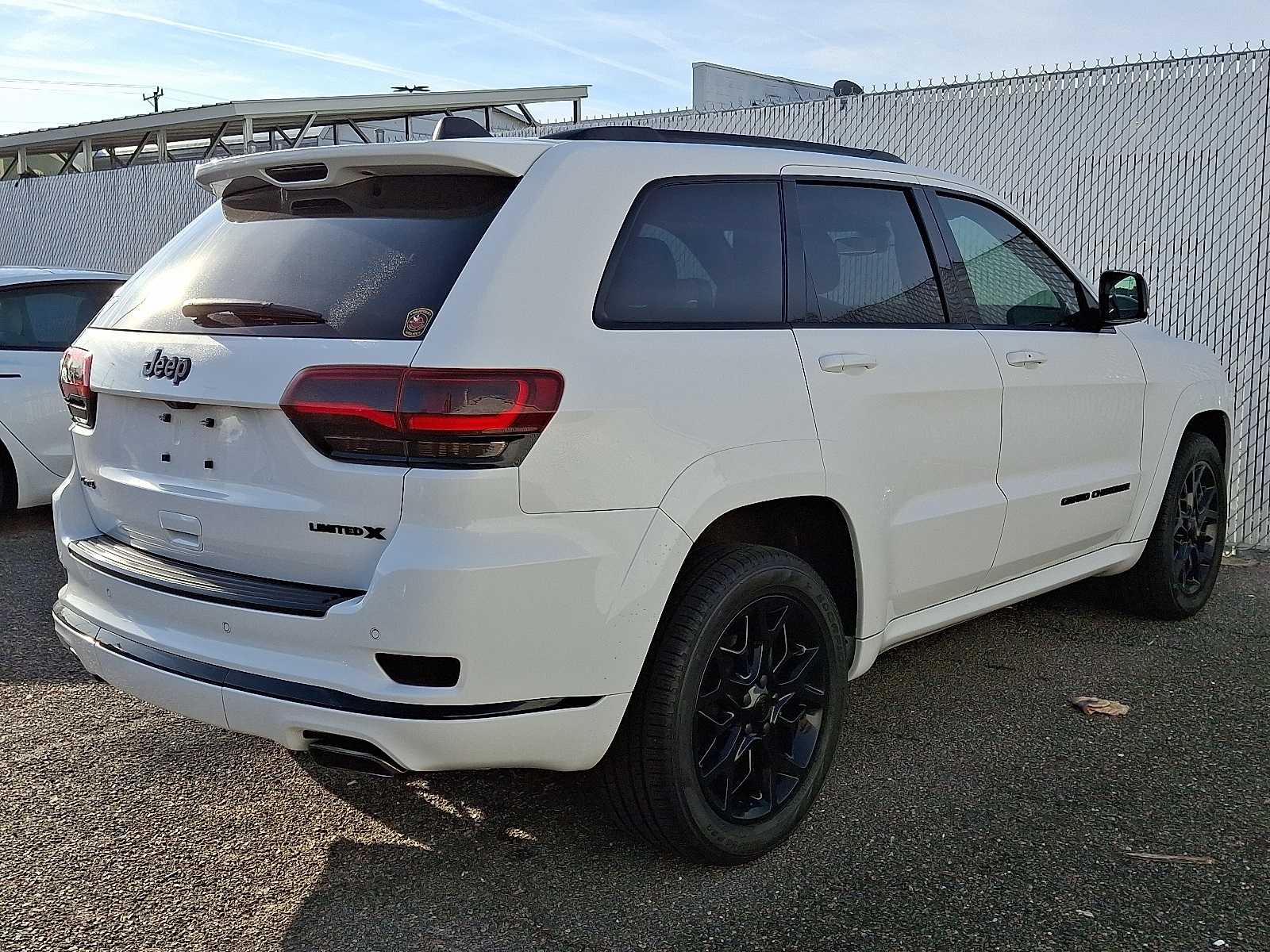 Thumbnail: 2021 Jeep Grand Cherokee - 3