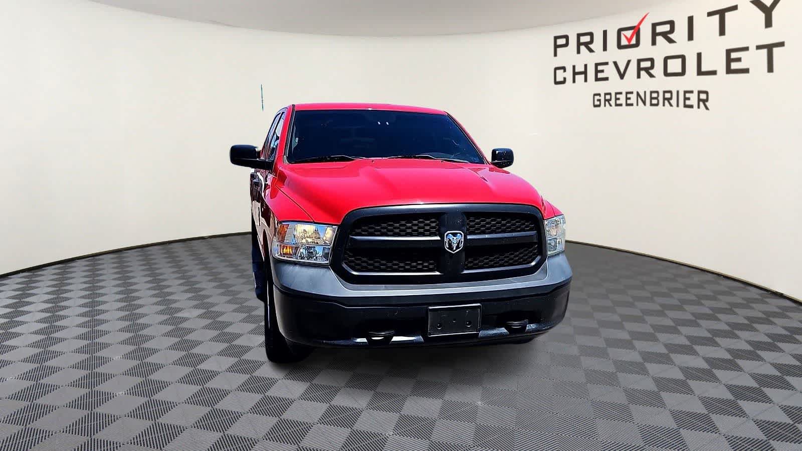 Thumbnail: 2019 RAM 1500 Classic - 3