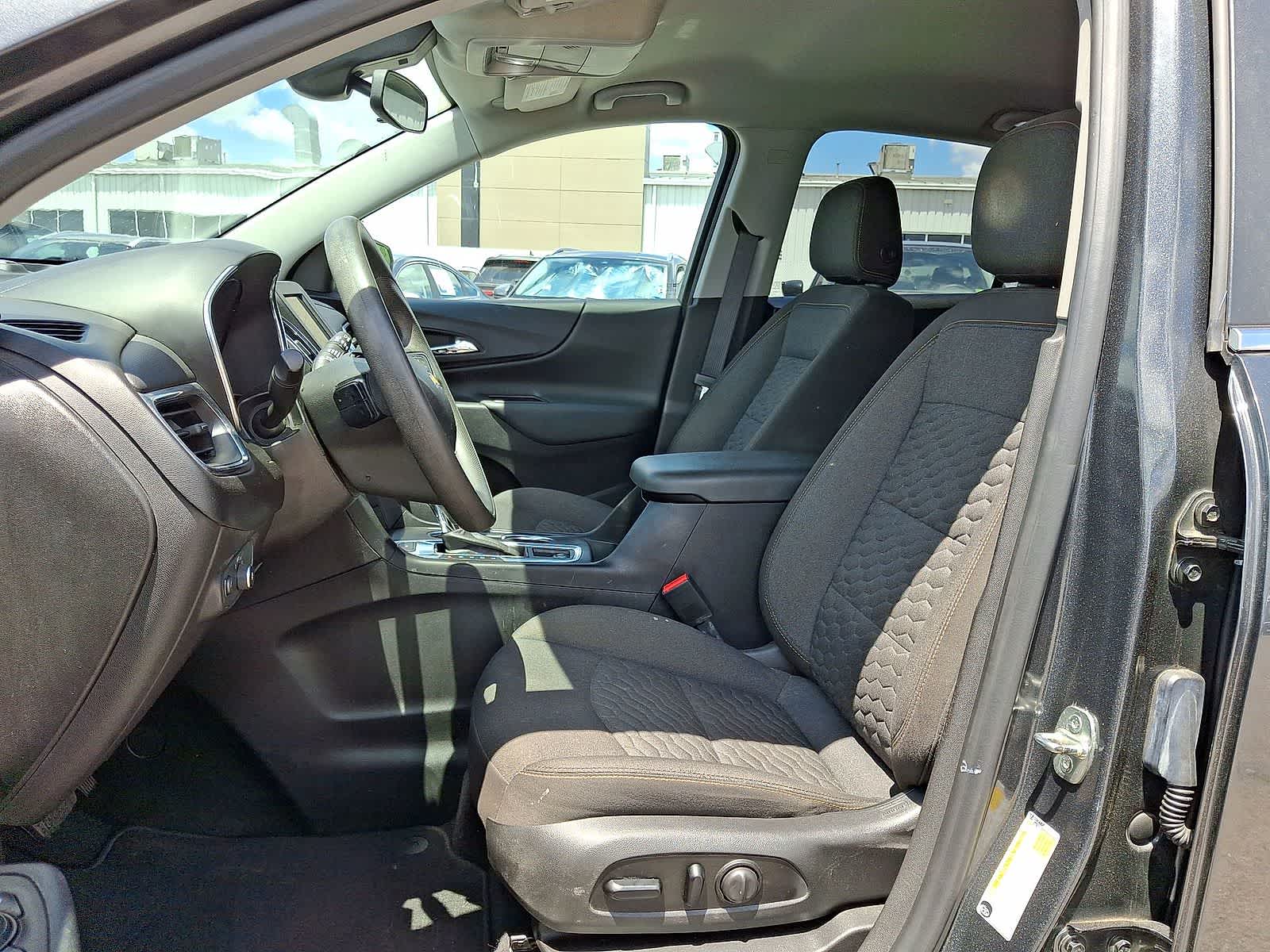 Thumbnail: 2021 Chevrolet Equinox - 24