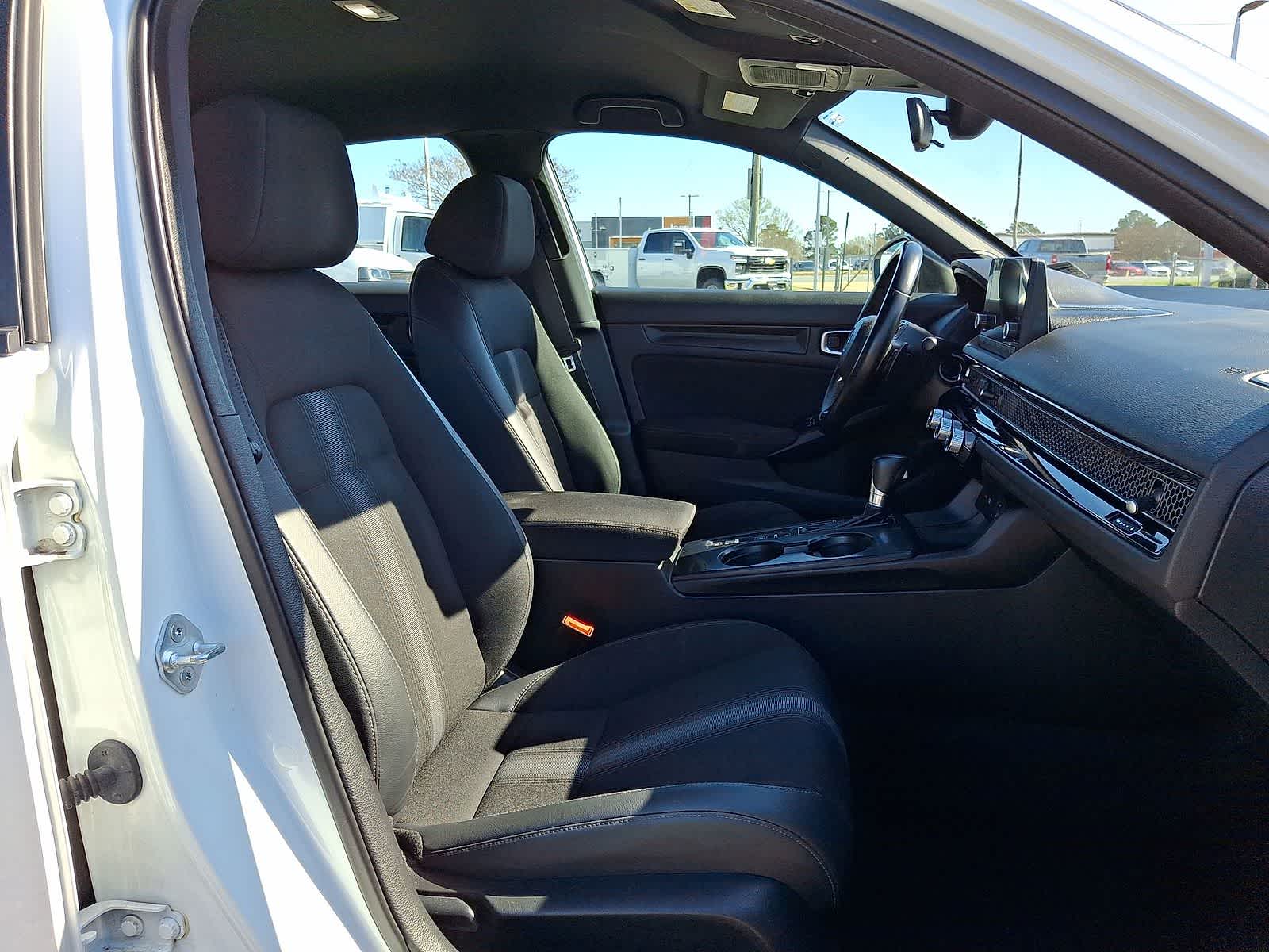 Thumbnail: 2023 Honda Civic - 31