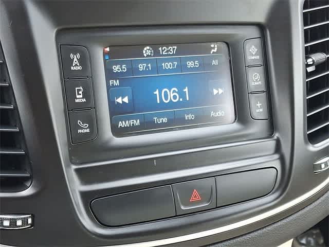 Thumbnail: 2016 Chrysler 200 - 19