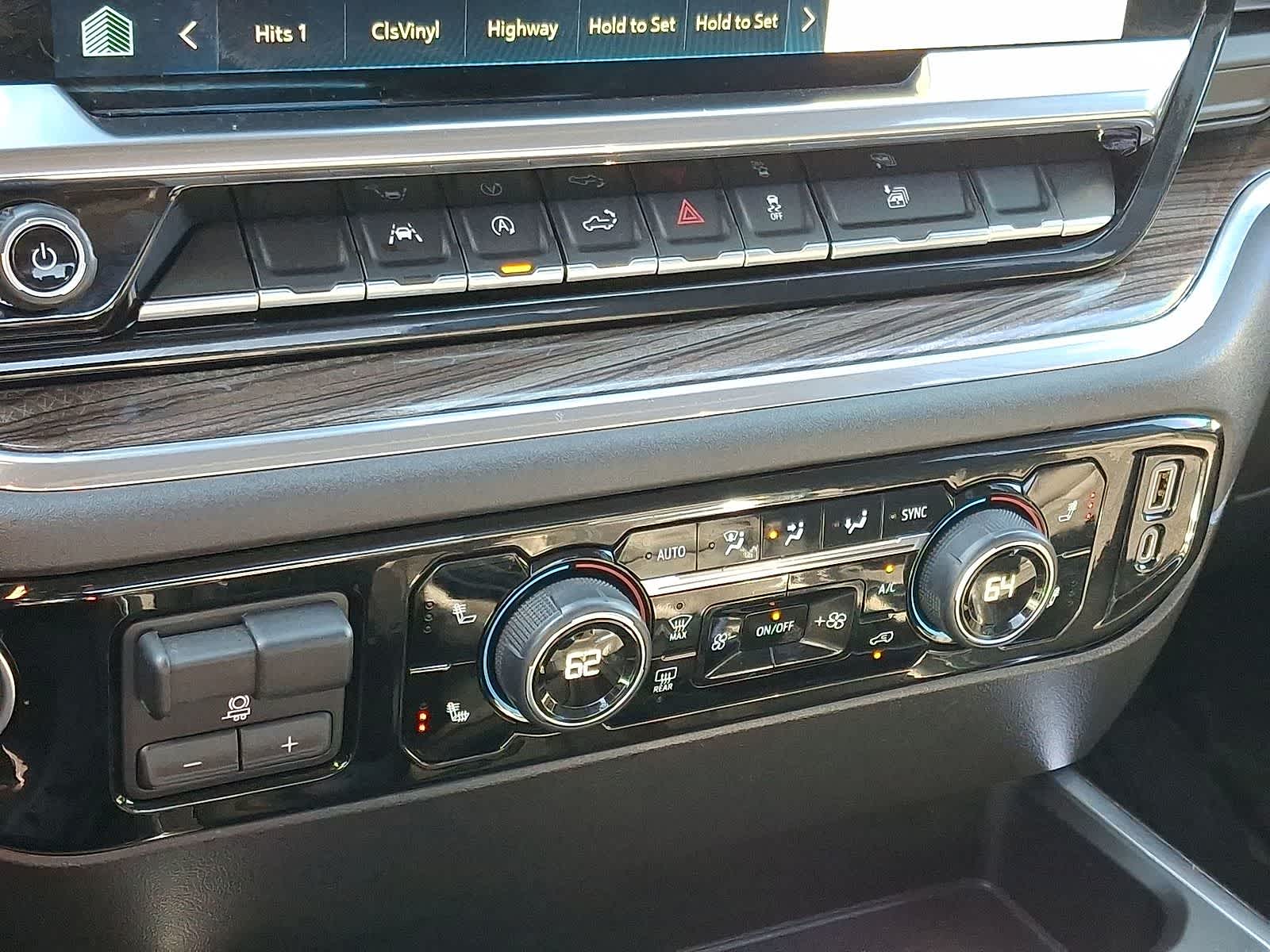 Thumbnail: 2023 Chevrolet Silverado 1500 - 23