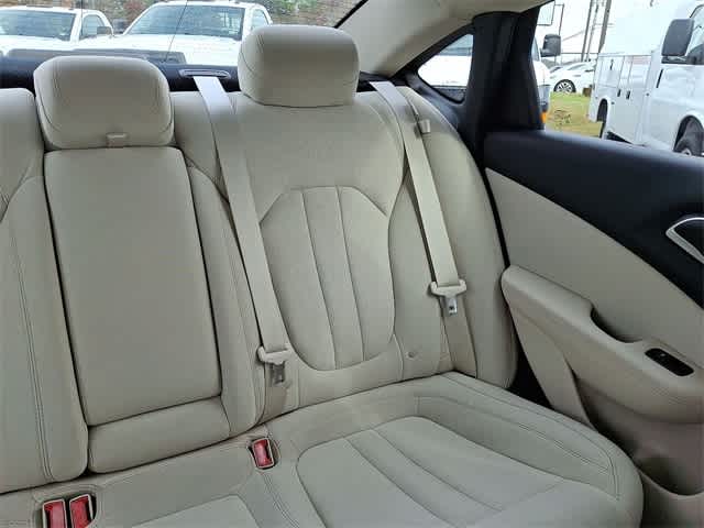 Thumbnail: 2016 Chrysler 200 - 15