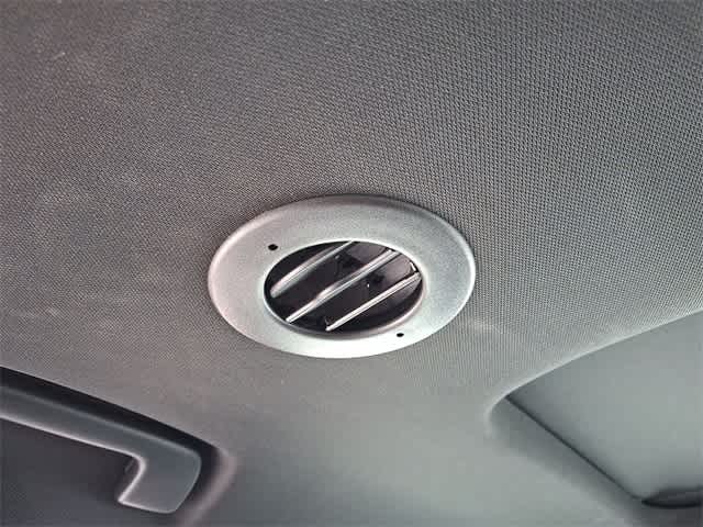 Thumbnail: 2023 Chevrolet Traverse - 28