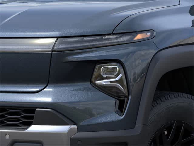 Thumbnail: 2026 Chevrolet Silverado EV - 10