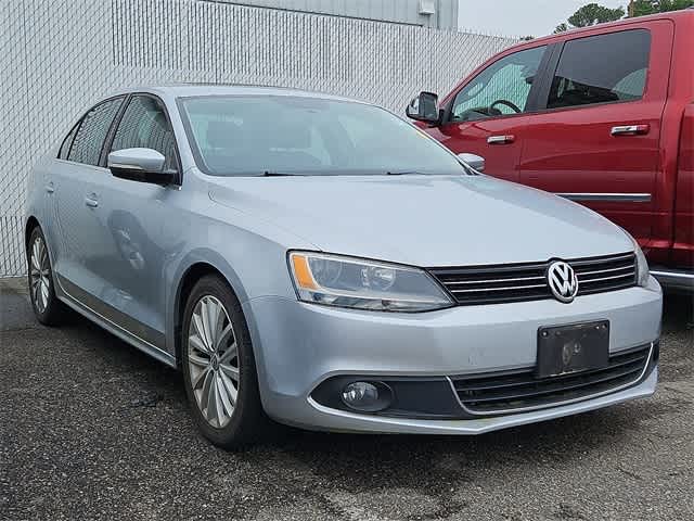 Thumbnail: 2011 Volkswagen Jetta - 2