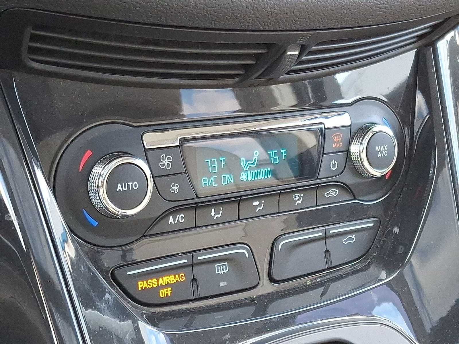 Thumbnail: 2015 Ford Escape - 23