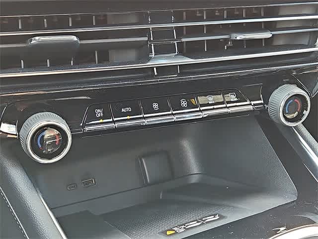 Thumbnail: 2025 Chevrolet Traverse - 11