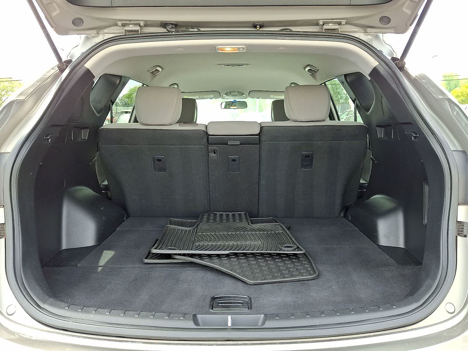 Thumbnail: 2018 Hyundai Santa Fe - 29