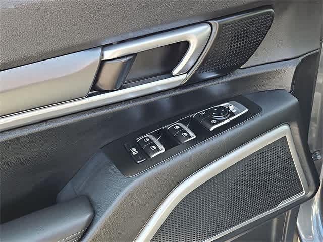 Thumbnail: 2022 Kia Telluride - 30