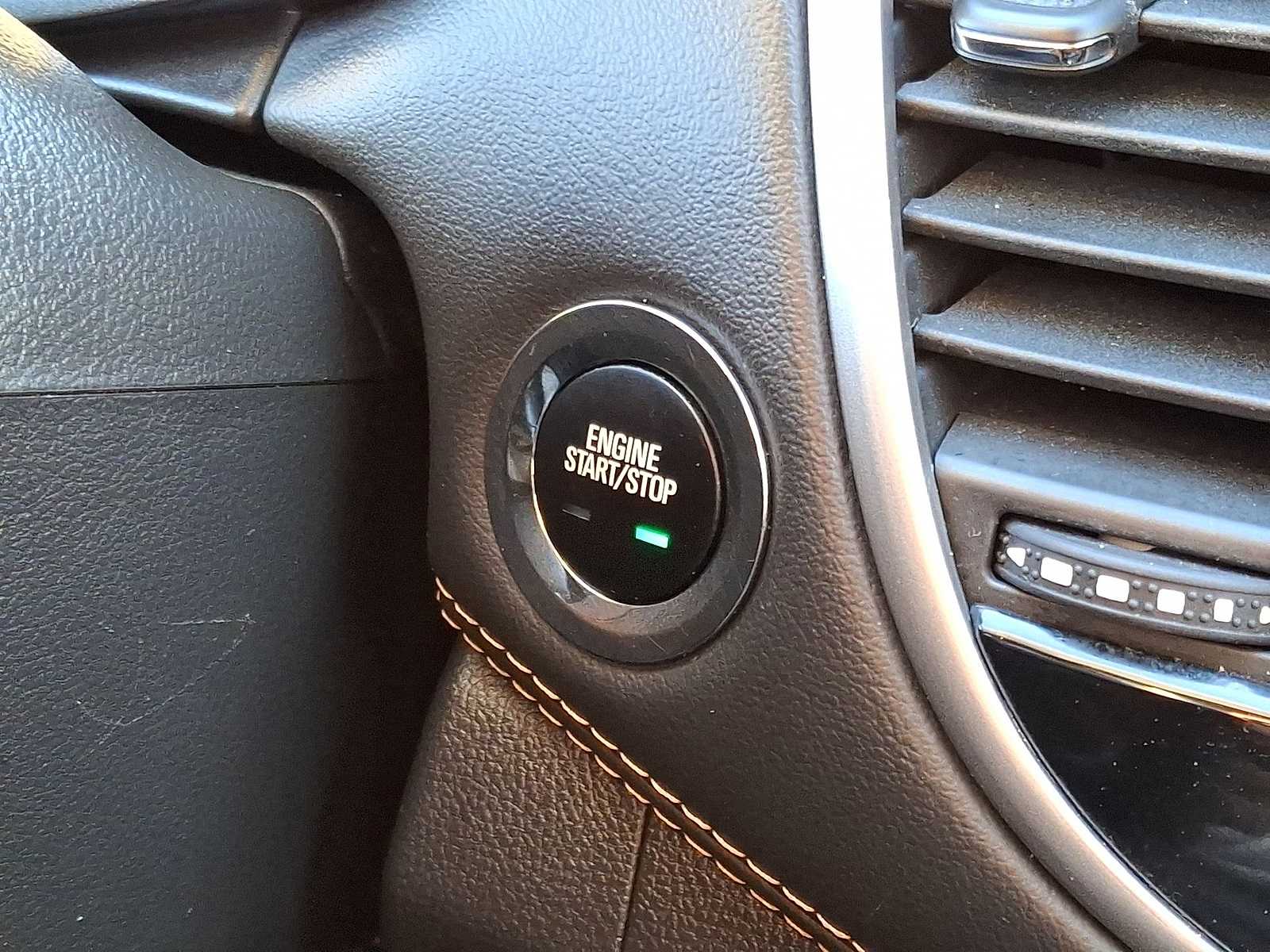 Thumbnail: 2019 Chevrolet Trax - 22