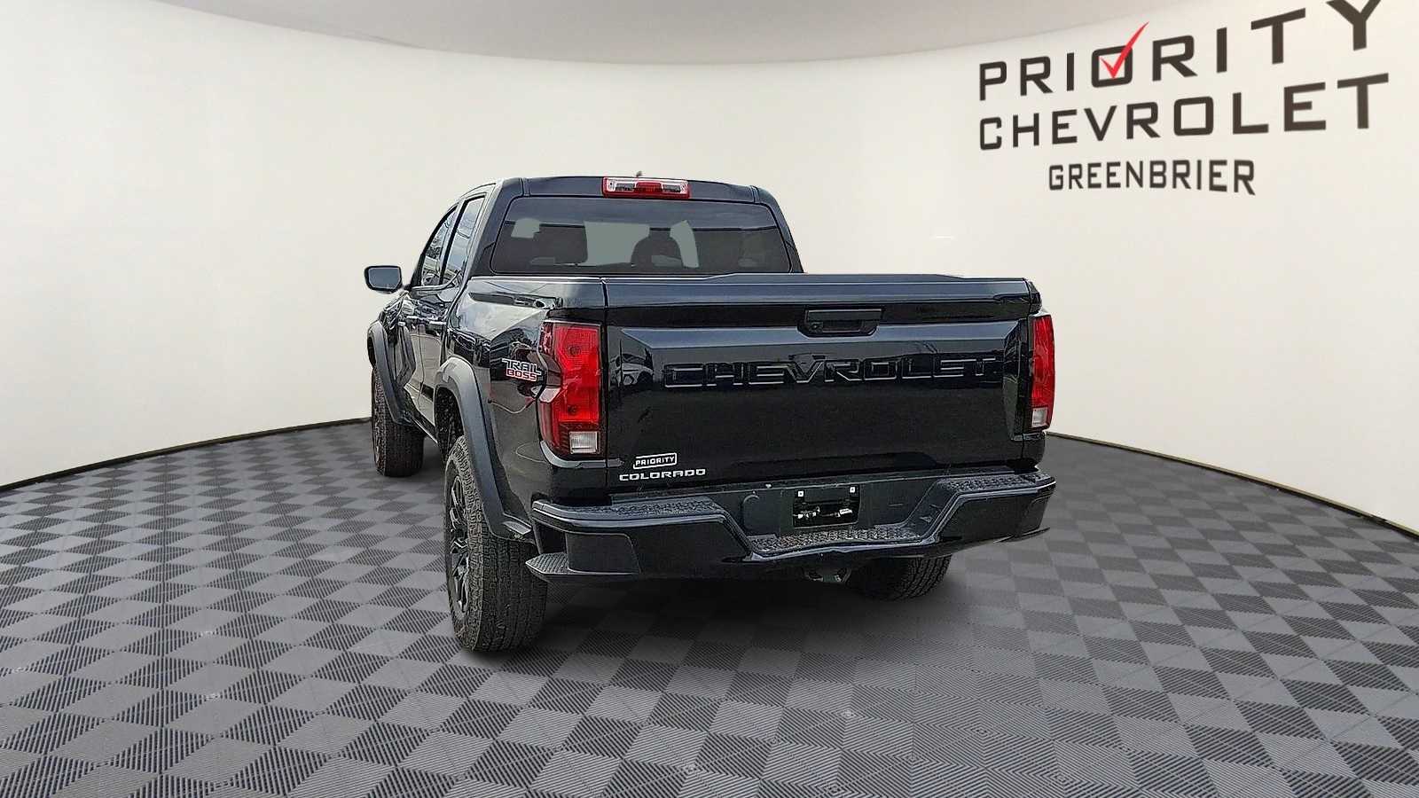 Thumbnail: 2024 Chevrolet Colorado - 7