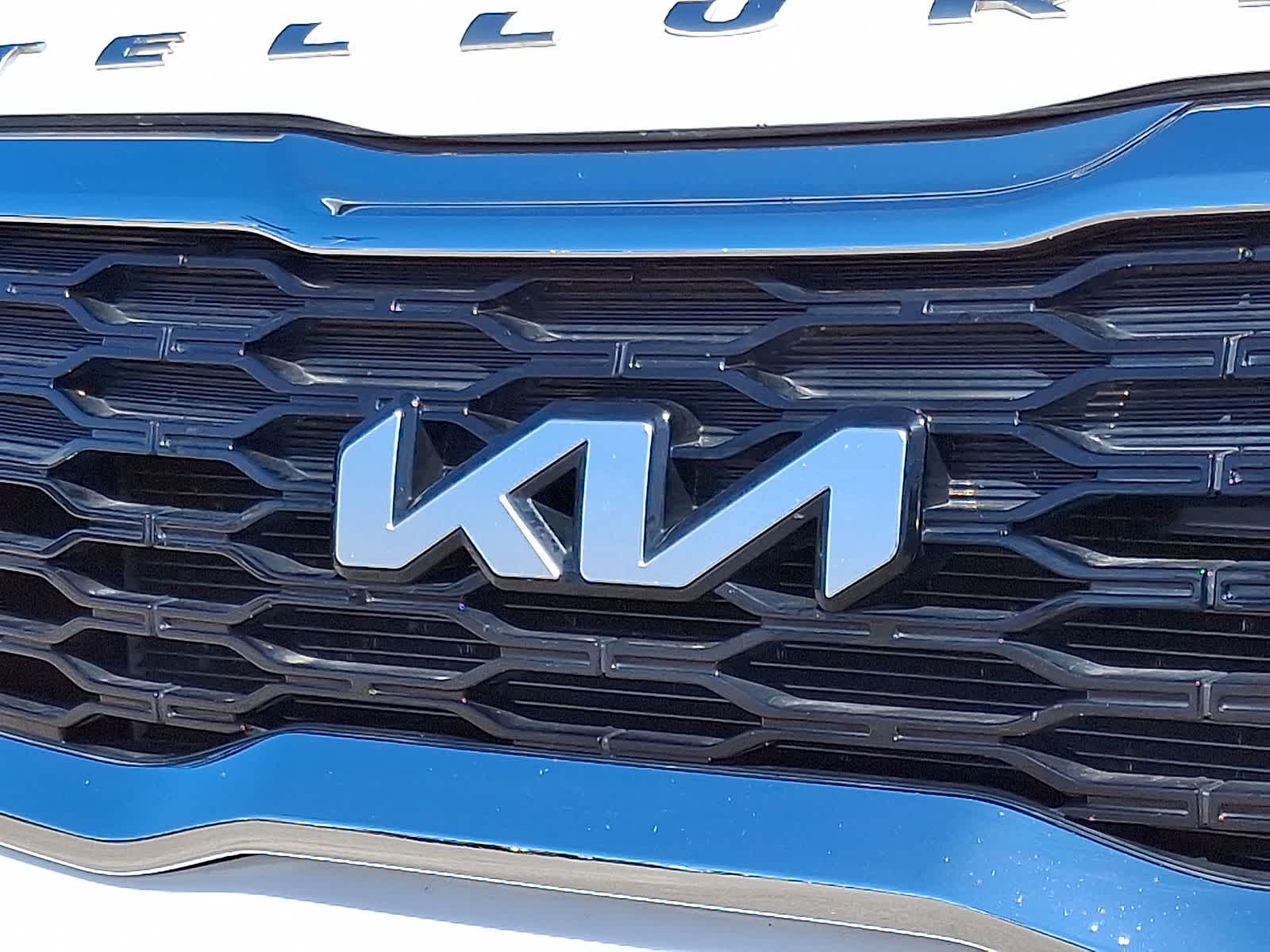 Thumbnail: 2022 Kia Telluride - 36