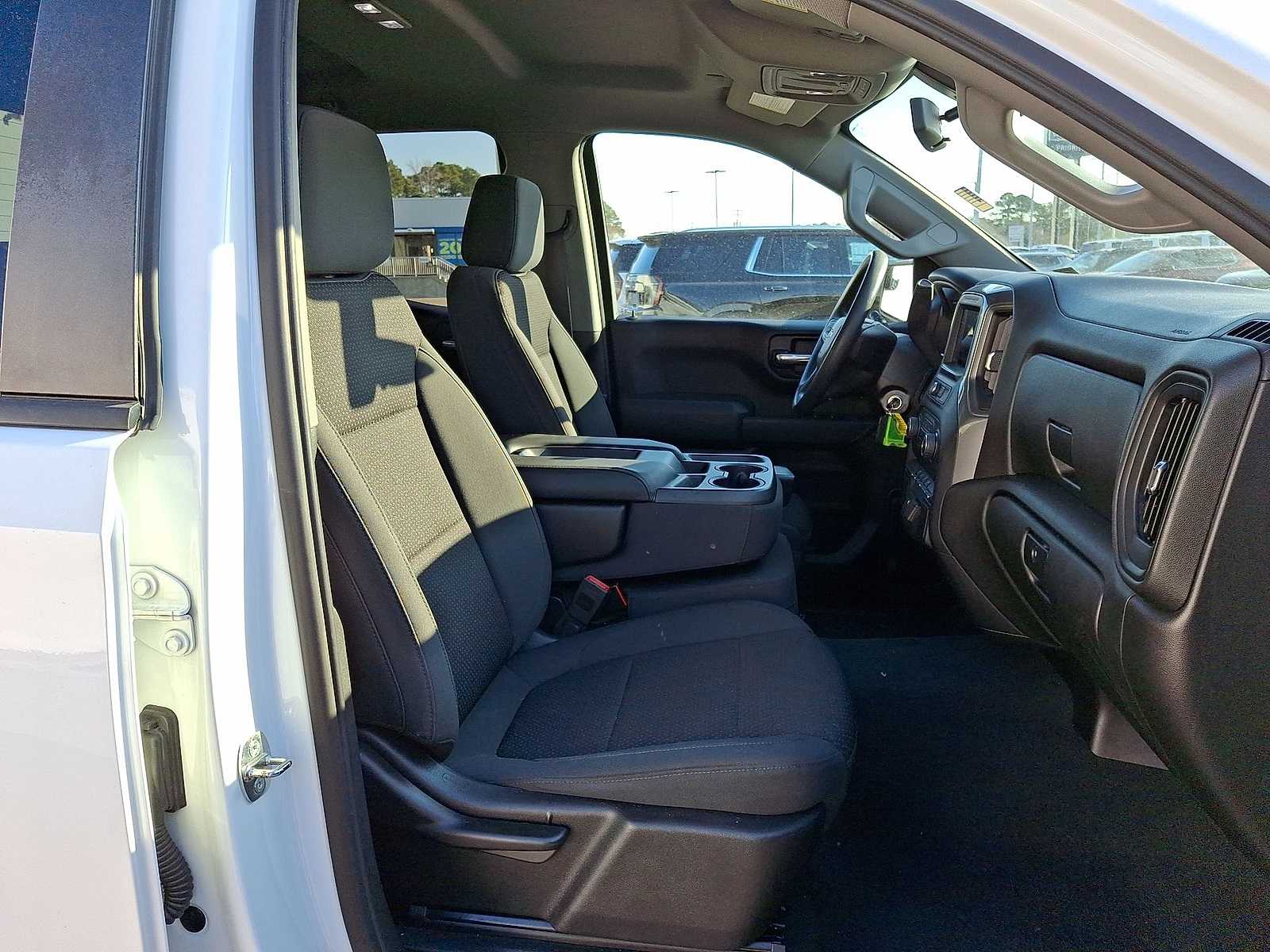 Thumbnail: 2020 Chevrolet Silverado 1500 - 31