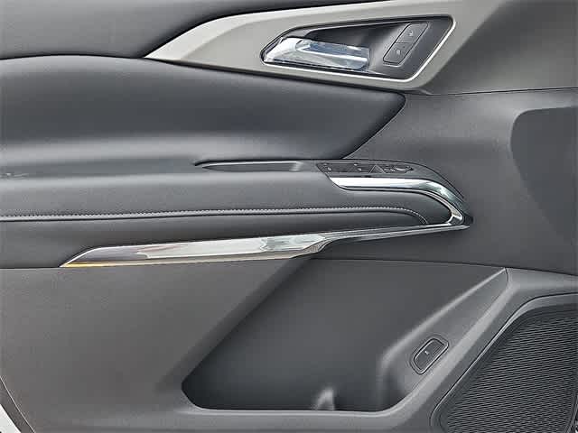 Thumbnail: 2026 Chevrolet Traverse - 10